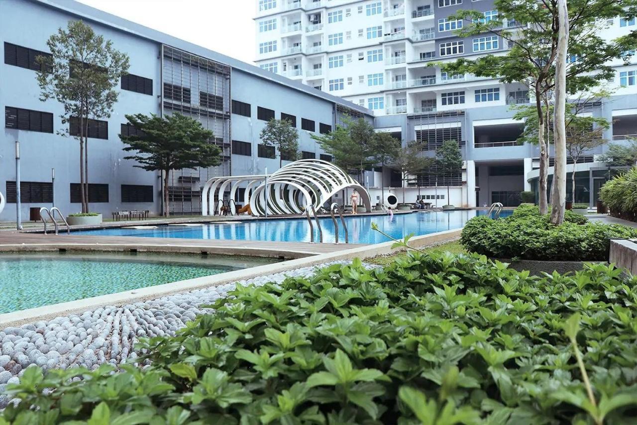Puchong Skypod Residence @ Hostay المظهر الخارجي الصورة